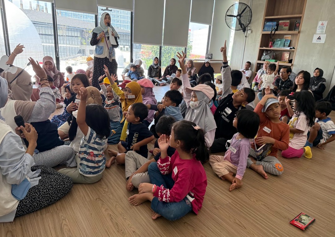 Gajah Kecil Goes To Perpustakaan Jakarta